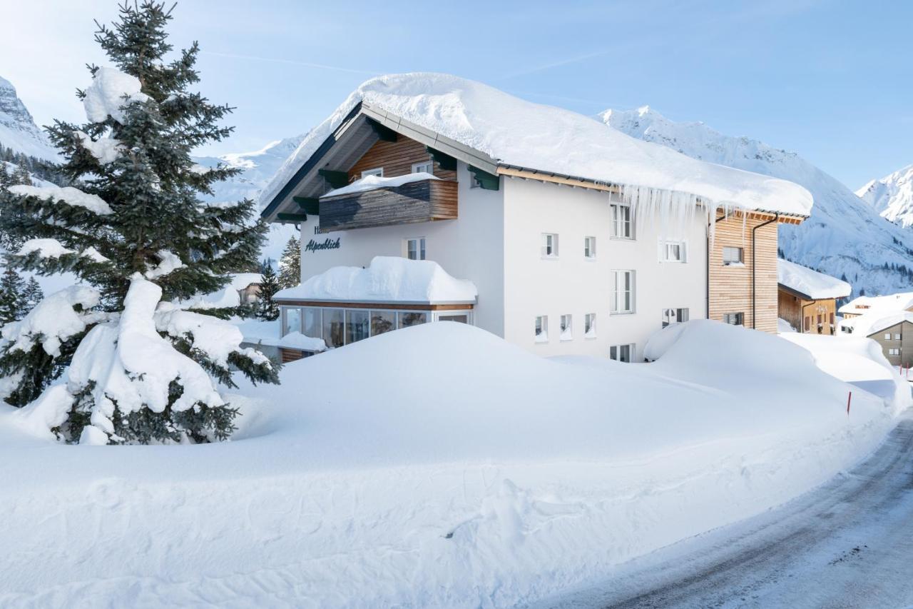 Haus Alpenblick Apartamento Schröcken Exterior foto